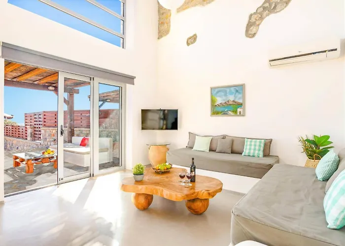 Chloe Seastone By Villa *