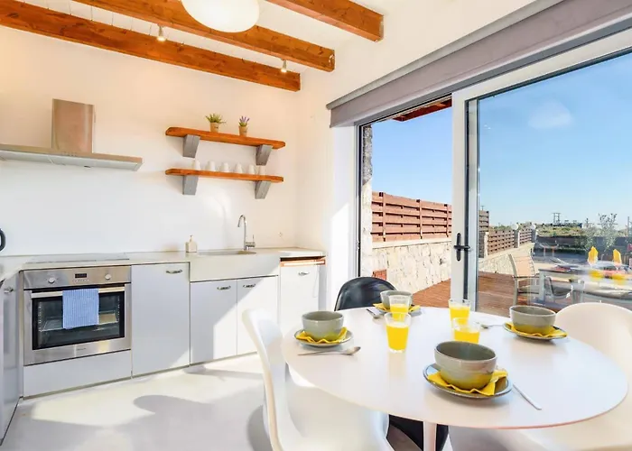 Chloe Seastone By فيلة