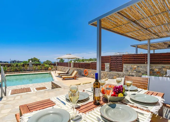 فيلة Chloe Seastone By كوتاري